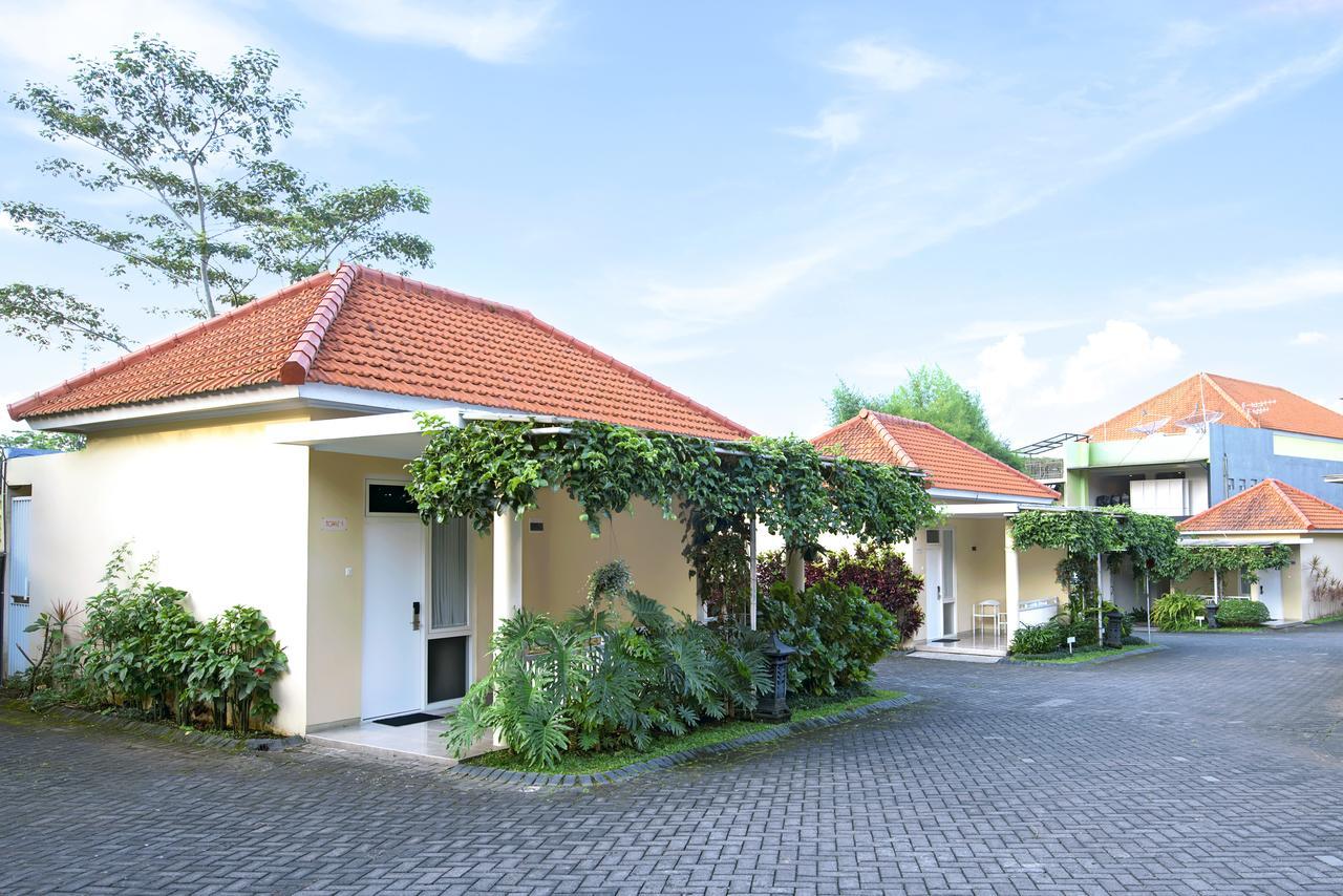Riverstone Hotel & Cottage Batu  Eksteriør billede